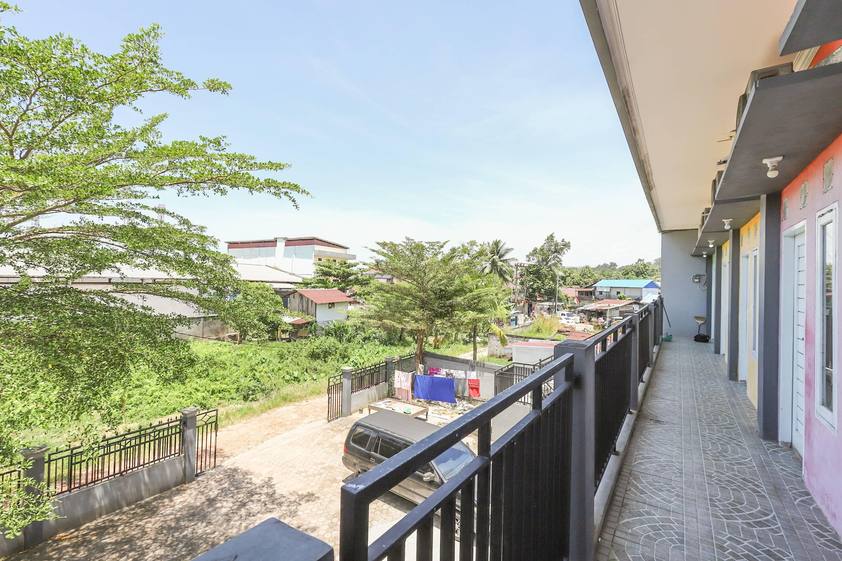 Reddoorz At Pelangi Guest House Balikpapan  Exterior foto